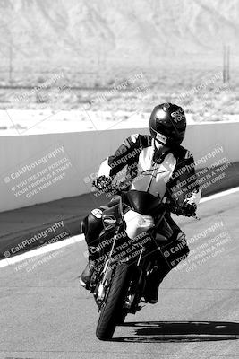 media/Apr-10-2022-SoCal Trackdays (Sun) [[f104b12566]]/Around the Pits/